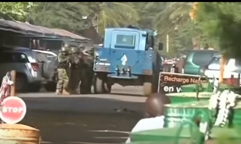 Μαλί: Η κρατική τηλεόραση μετέδωσε εικόνες δύο «δραστών» της επίθεσης στο ξενοδοχείο (vids)