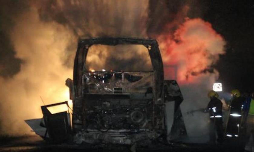 Τραγωδία στο Μεξικό: 20 νεκροί από σύγκρουση λεωφορείου με αυτοκίνητο