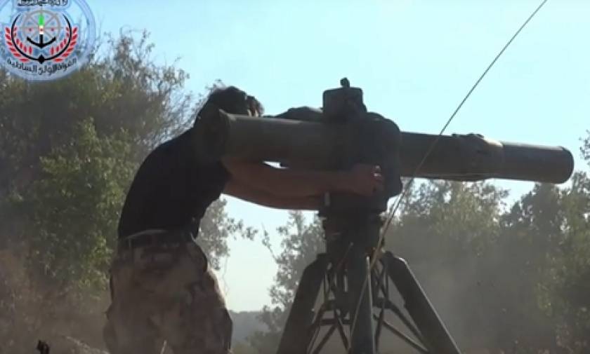 Η στιγμή που Σύροι αντάρτες χτυπούν το ρωσικό ελικόπτερο (video)
