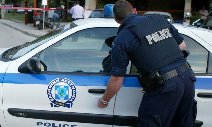 Κόρινθος: Σύλληψη δυο ατόμων για κατοχή ναρκωτικών και λαθραίου καπνού
