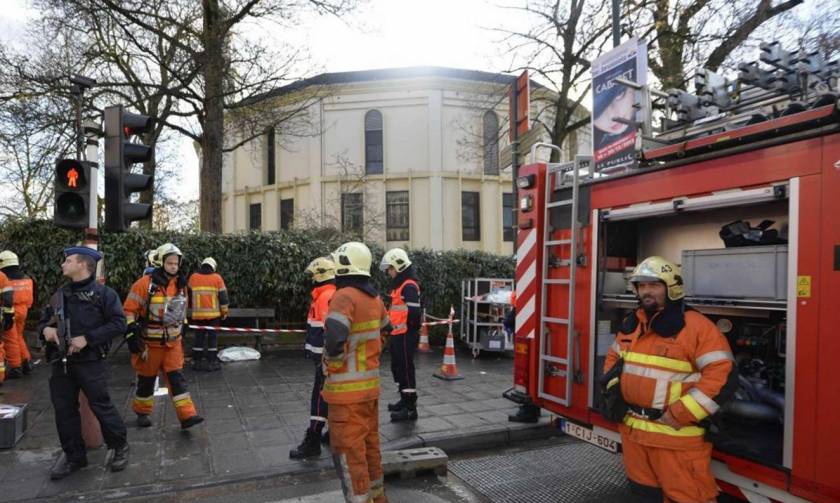 Βρυξέλλες: Αλεύρι... η σκόνη που βρέθηκε στο τέμενος