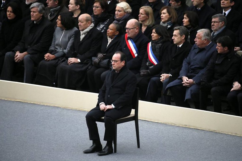 Τρομοκρατικό χτύπημα Παρίσι: «Η Γαλλία κλαίει σήμερα…» (photos)