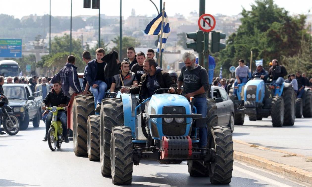 Στα «κάγκελα» οι αγρότες  - Προειδοποιούν τους βουλευτές του ΣΥΡΙΖΑ: «Μην ψηφίσετε τα μέτρα»