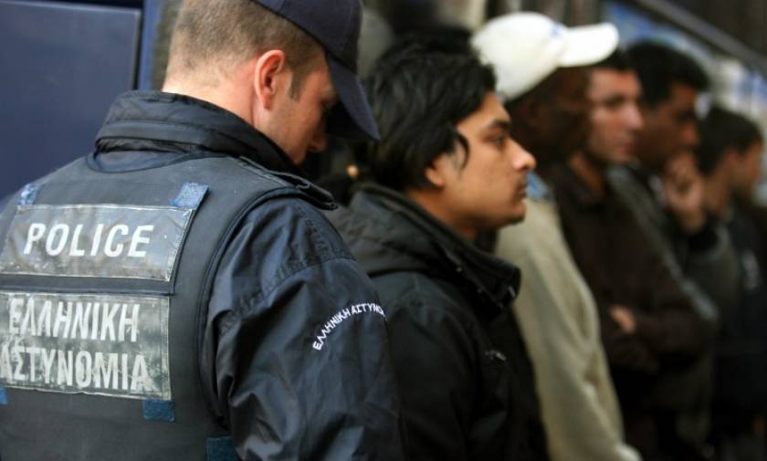 Εξαρθρώθηκε οργάνωση που προωθούσε παράνομα μετανάστες στη χώρα