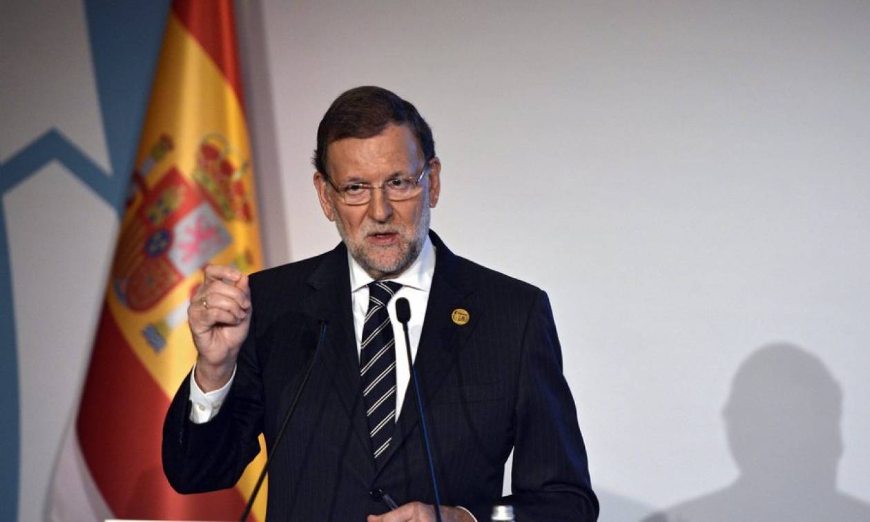 Ισπανία: Ο Ραχόι τάζει μειώσεις φόρων σε περίπτωση εκλογικής νίκης