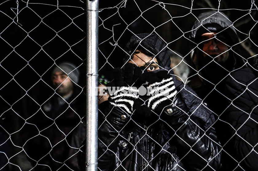 Το προσφυγικό δράμα στην Ειδομένη της οργής και της απελπισίας (photos)