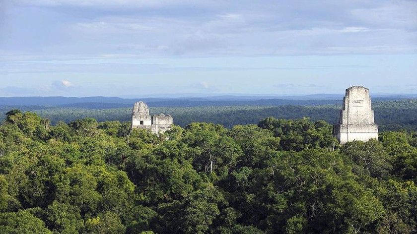 Ερείπια των Μάγια στο εθνικό πάρκο Tikal, Γουατεμάλα