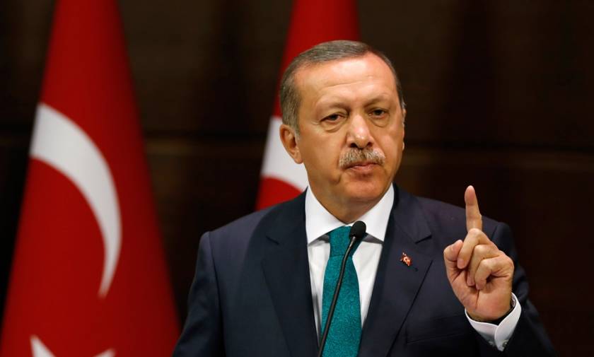 Συνεργάτης του Ερντογάν: Οι απειλές μας έπιασαν κι η Ευρώπη έβαλε το «χέρι στην τσέπη»