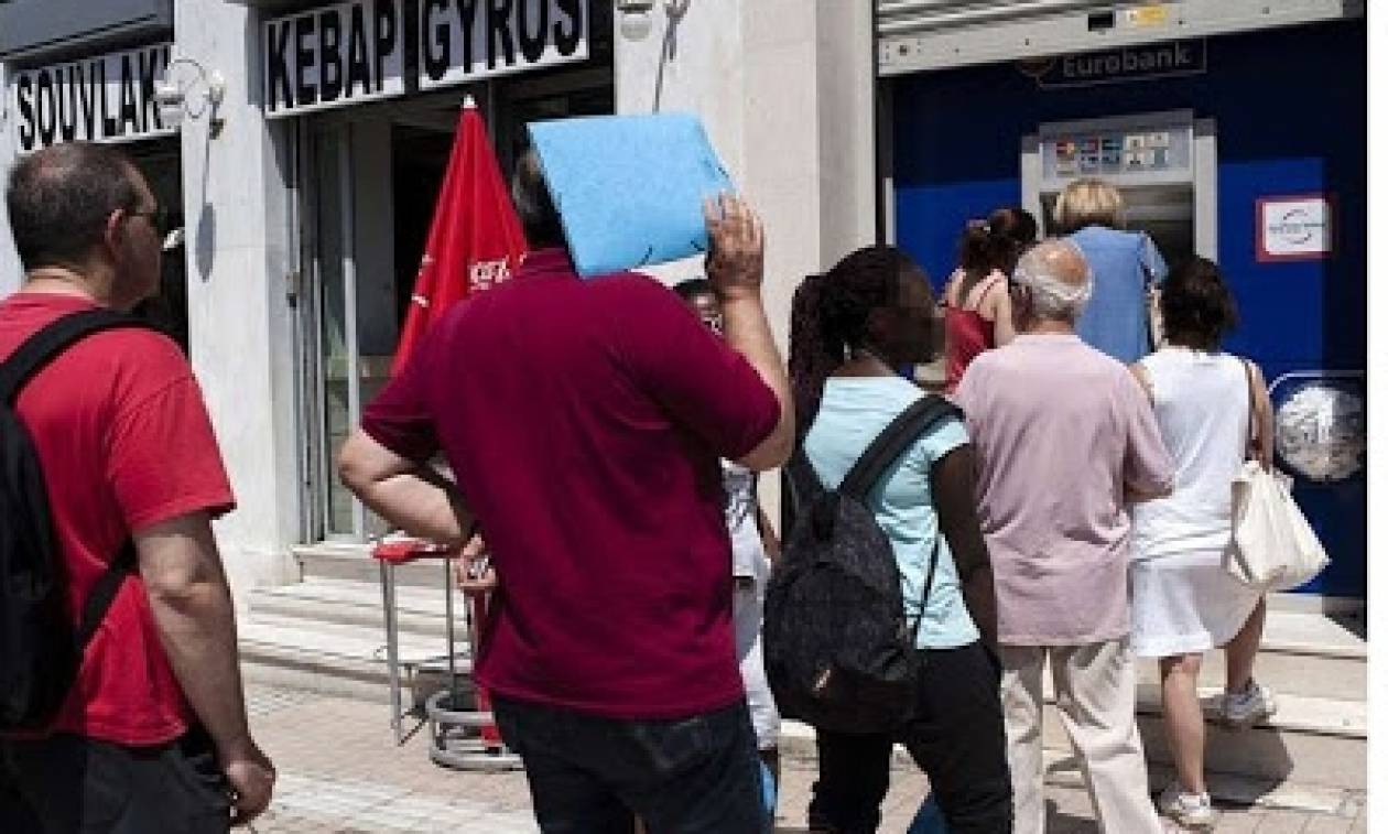 «Η Ελλάδα επαναφέρει τις συντάξεις στην ελληνική μειονότητα από την Αλβανία»
