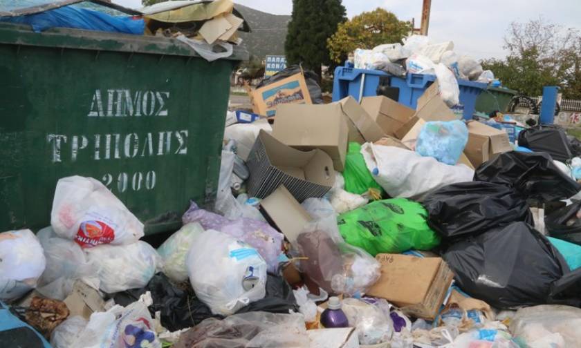 Τα σκουπίδα «πνίγουν» την Τρίπολη - Σε κατάσταση έκτακτης ανάγκης η πόλη