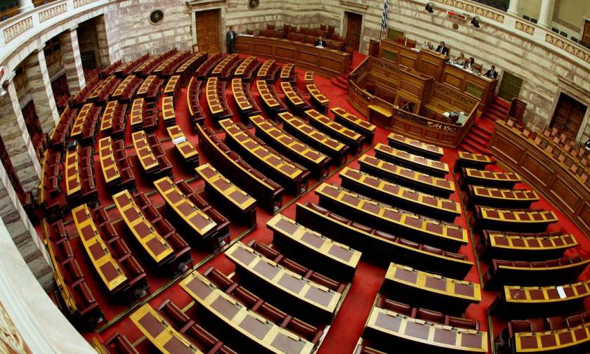 Προϋπολογισμός 2016: Δείτε LIVE τη συζήτηση στη Βουλή