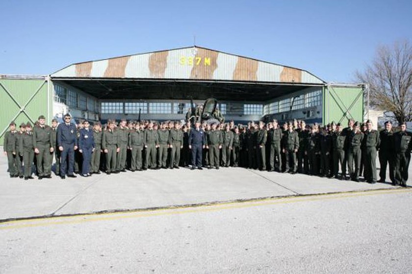 Επίσκεψη της Σχολής Μονίμων Υπαξιωματικών στο ΑΤΑ και την 110ΠΜ (pics)