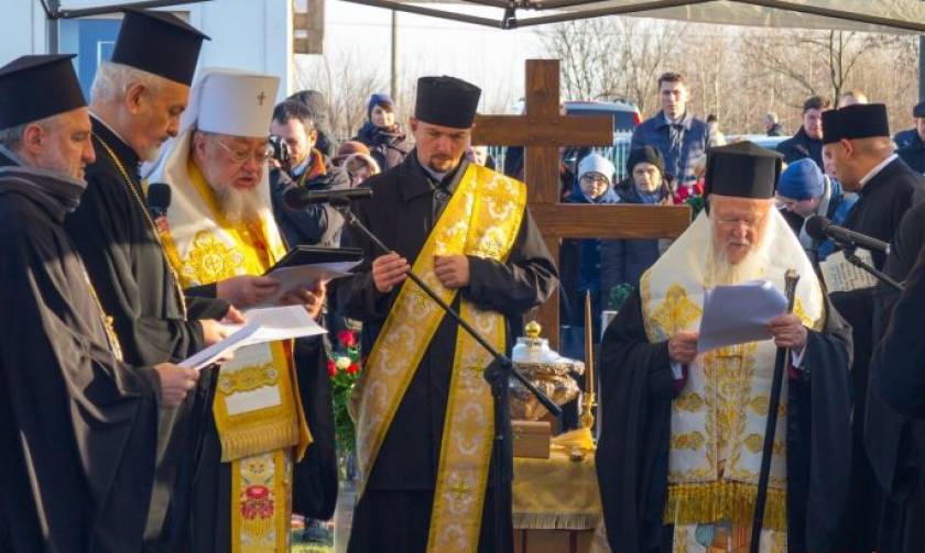 Ο Οικ.Πατριάρχης θεμελίωσε τον νέο Καθεδρικό Ναό της Βαρσοβίας (pics)