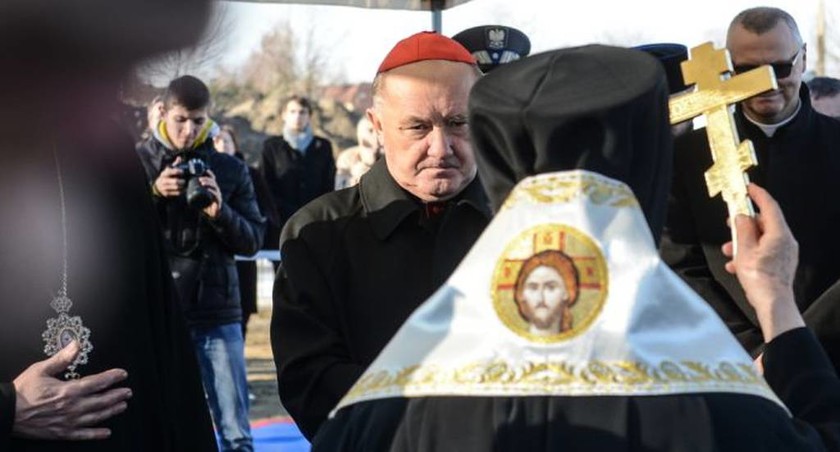 Ο Οικ.Πατριάρχης θεμελίωσε τον νέο Καθεδρικό Ναό της Βαρσοβίας (pics)
