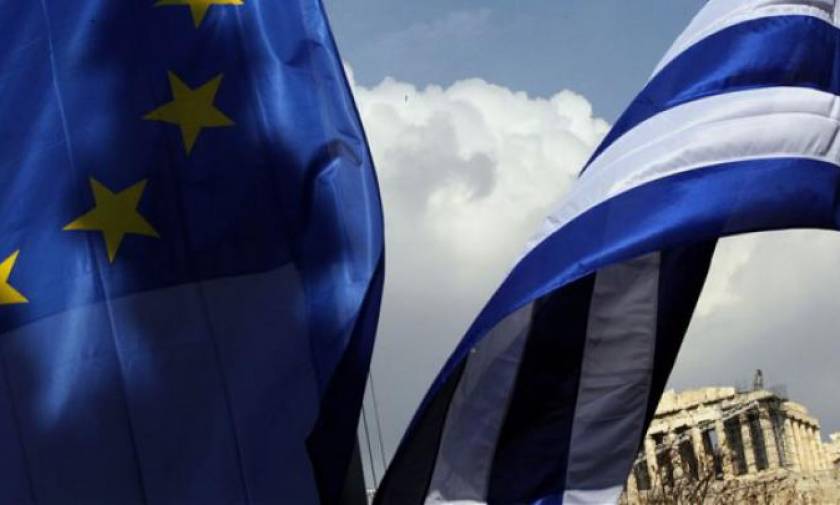 SZ: Η Ελλάδα αξίζει βοήθεια – Περίεργη η συμπεριφορά της Ε.Ε.