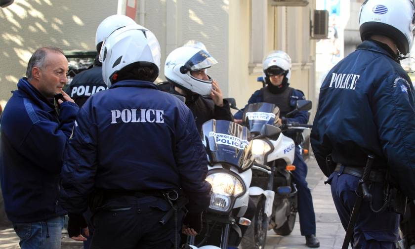 Αποκλειστικό: Τρόμος σε τράπεζα στην Ηλιούπολη - «Ανάπηρος» εισέβαλε με καλάσνικοφ