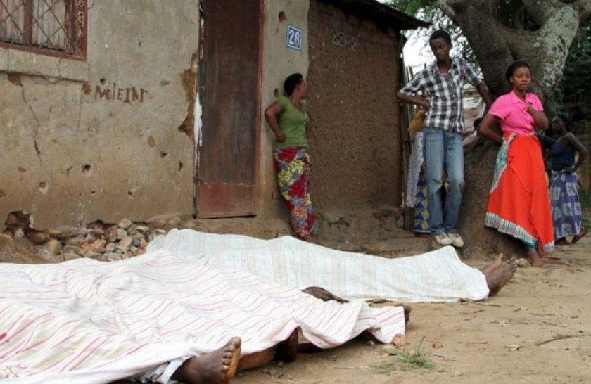 Οι συγκλονιστικές φωτογραφίες από το μακελειό στο Μπουρούντι - Προσοχή σκληρές εικόνες (pics)