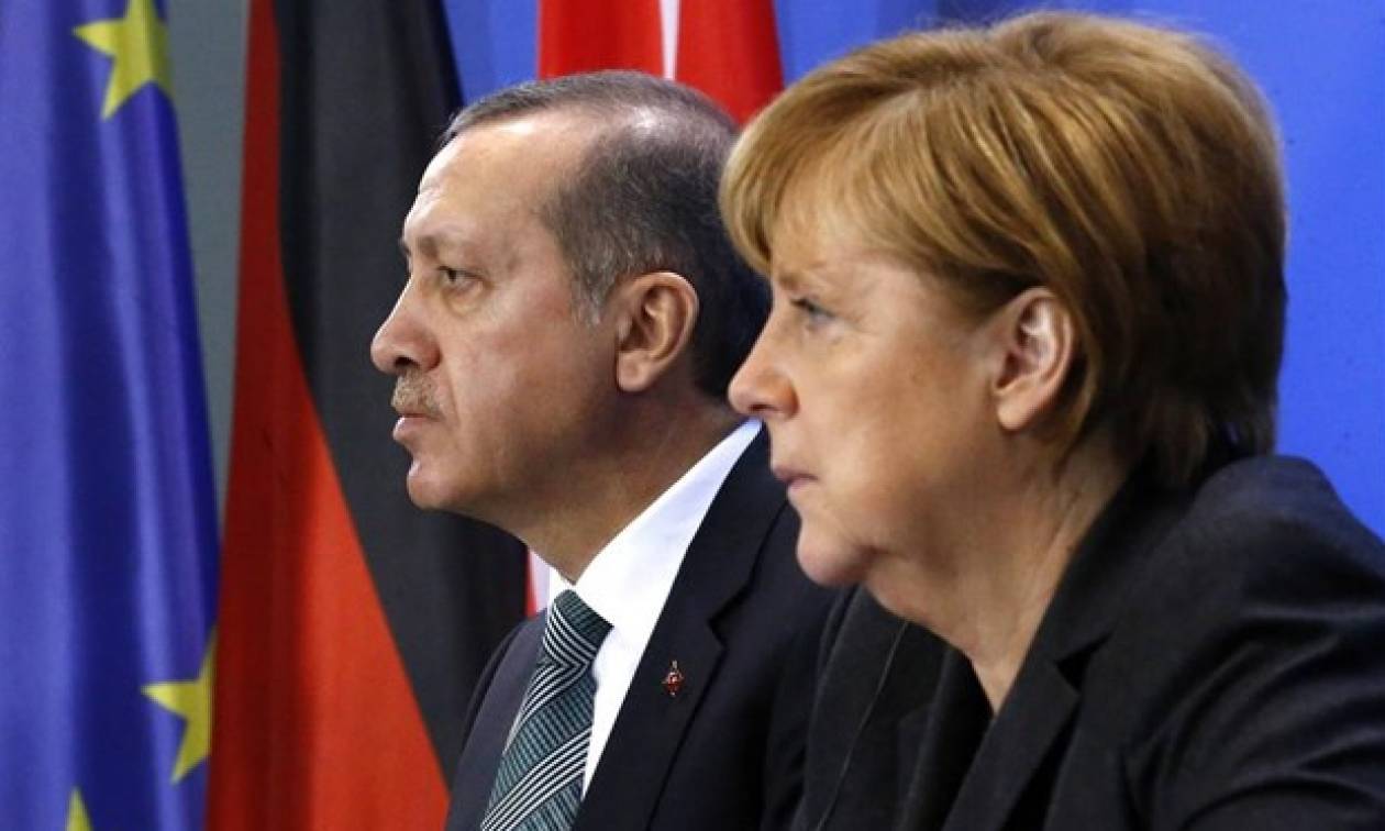 Η Ελλάδα συγκαλεί μίνι-σύνοδο κορυφής με Γερμανία και Τουρκία για το προσφυγικό