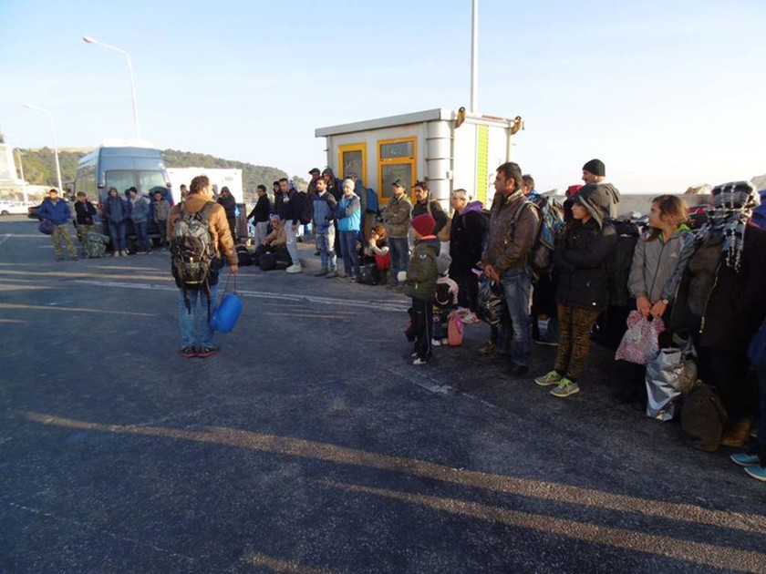 Επιστρέφουν στη Μυτιλήνη οι μετανάστες - Περισσότεροι από 500 πήραν το πλοίο του γυρισμού