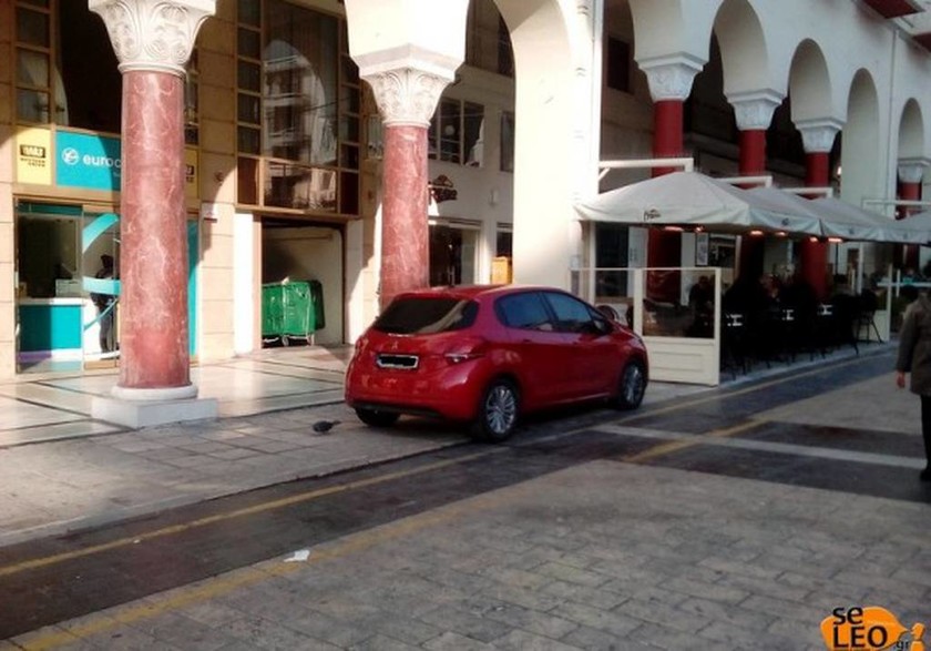 Θεσσαλονίκη: Χαμός στο Facebook με τον οδηγό… που πάρκαρε όπου βρήκε! (photos)