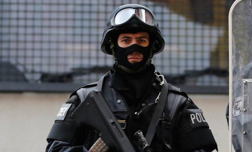 Δύο συλλήψεις στο Σάλτσμπουργκ σε σχέση με τις επιθέσεις στο Παρίσι