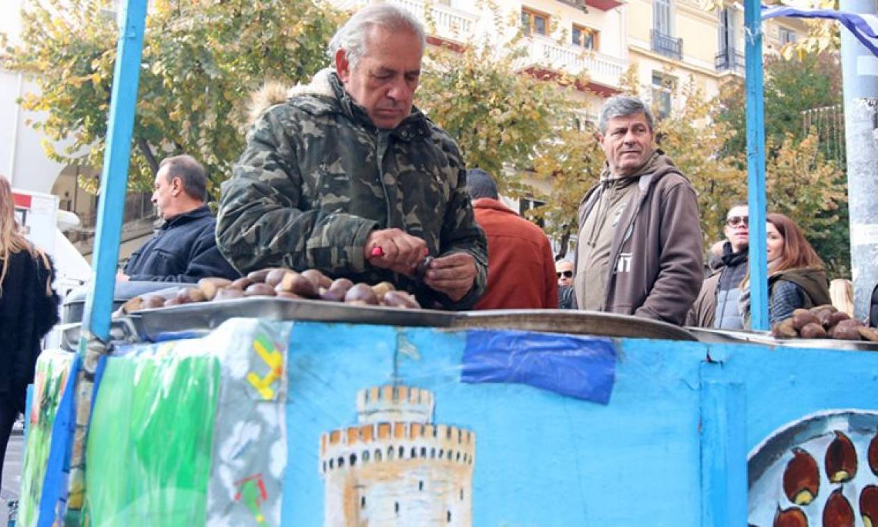 Θεσσαλονίκη: Επέστρεψε στο πόστο του ο καστανάς (pics)