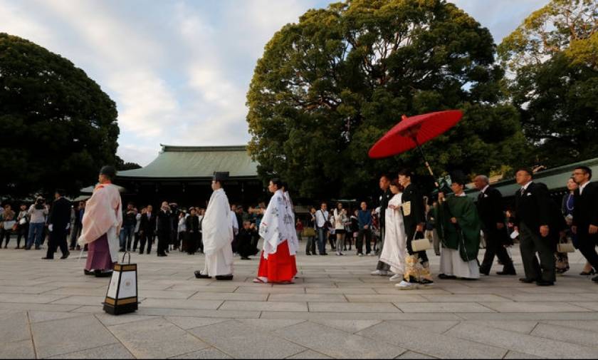 Ιαπωνία: Νόμος υποχρεώνει τα ζευγάρια να έχουν το ίδιο επίθετο