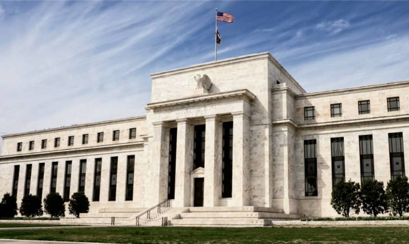 Ιστορική απόφαση: Η Κεντρική Τράπεζα των ΗΠΑ αύξησε τα επιτόκιά της για πρώτη φορά μετά από 7 χρόνια