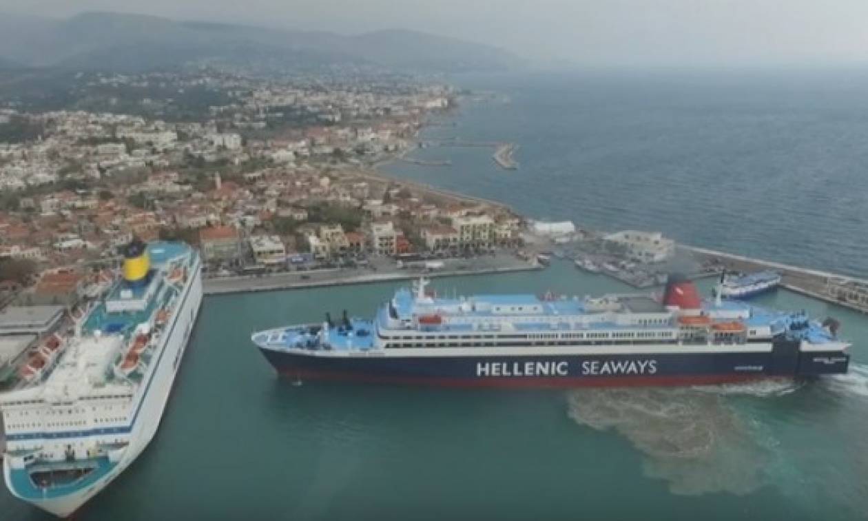 Χίος: Οι ελιγμοί του καπετάνιου που προκαλούν ανατριχίλα (video)