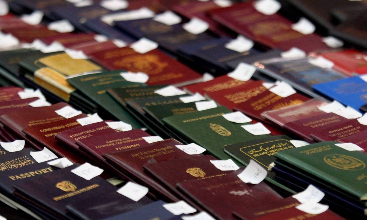 Γερμανία: Κλοπή χιλιάδων διαβατηρίων από το Ισλαμικό Κράτος