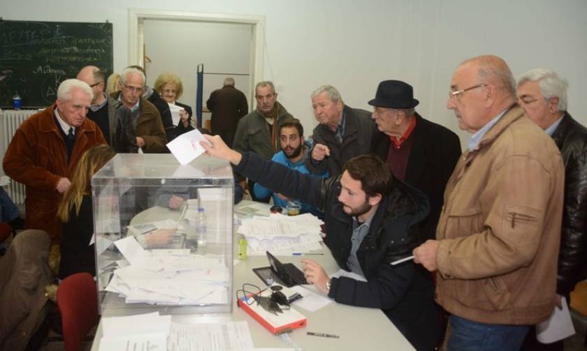 Αποτελέσματα εκλογών ΝΔ: Παράταση και μετά τις 20:00 - Ουρές στα εκλογικά κέντρα