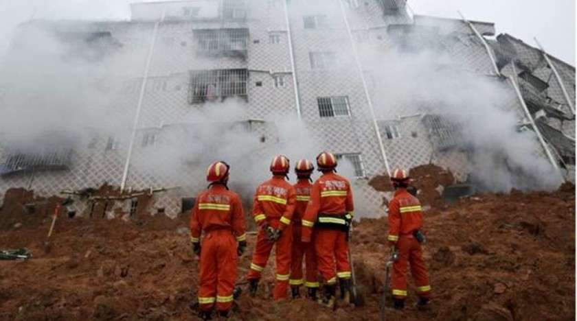 Δεκάδες αγνοούμενοι από κατολίσθηση κτιρίων στην Κίνα (pics+vid)