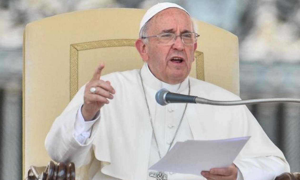 Πάπας Φραγκίσκος: Ζητώ συγγνώμη για τα σκάνδαλα που έλαβαν χώρα στο Βατικανό