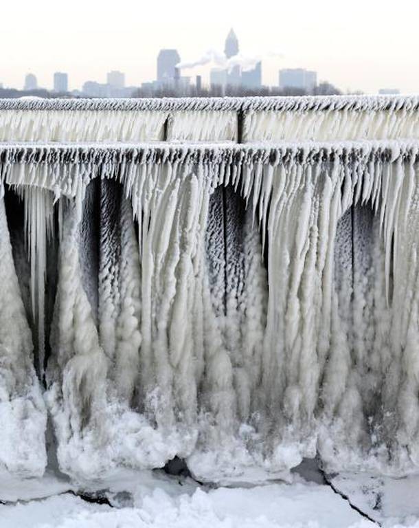 Απίστευτο! Αυτές είναι οι 12 συγκλονιστικές φωτογραφίες καιρού για το 2015 (photos)
