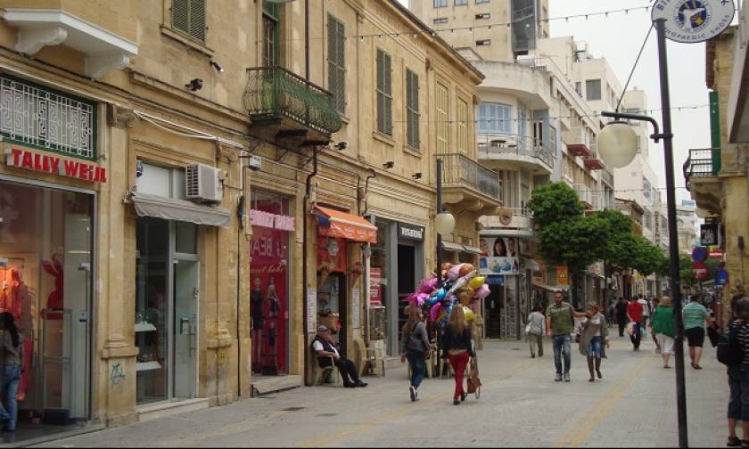 Κυπριακή κυβέρνηση: Στο Ανώτατο Δικαστήριο για το ωράριο λειτουργίας των καταστημάτων