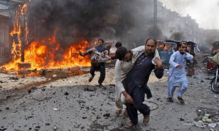 Πακιστάν: Τουλάχιστον 21 νεκροί από επίθεση καμικάζι σε κυβερνητικό κτίριο