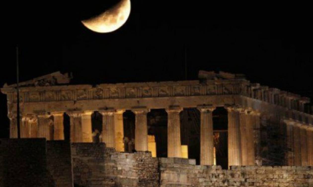 Στο Θησείο, με φόντο την Ακρόπολη, θα υποδεχθεί ο δήμος Αθηναίων το 2016