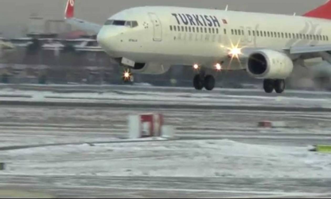 Τουρκία: Εκατοντάδες πτήσεις ματαιώθηκαν λόγω σφοδρών χιονοπτώσεων