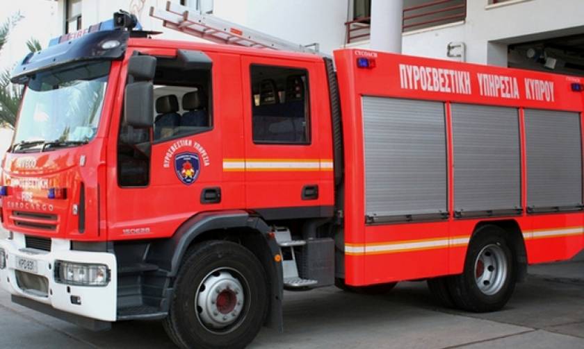 Λευκωσία: Πυρκαγιά ξέσπασε σε μουσείο κλασικής μοτοσικλέτας