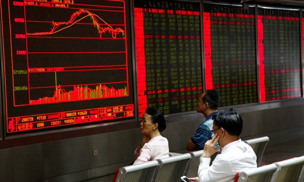 Κατάρρευση δεικτών στην Κίνα: Αναστολή συναλλαγών στα χρηματιστήρια
