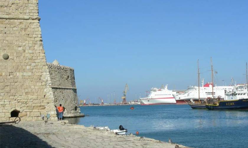 Κρήτη: Η εικόνα που «πάγωσε» τους πάντες – Τι συνέβη στο λιμάνι του Ηρακλείου;