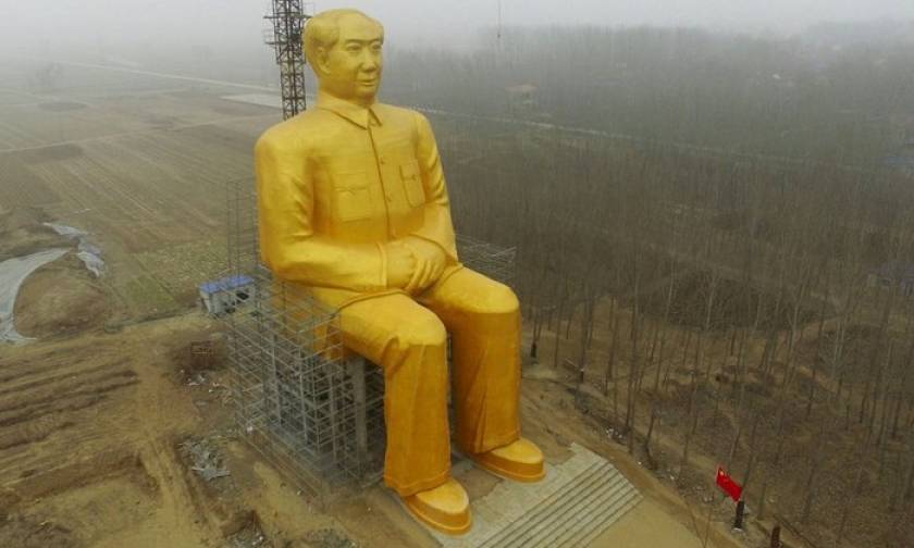 Κίνα: Γιγάντιο χρυσό άγαλμα για τον Μάο Τσε Τουνγκ (pics)