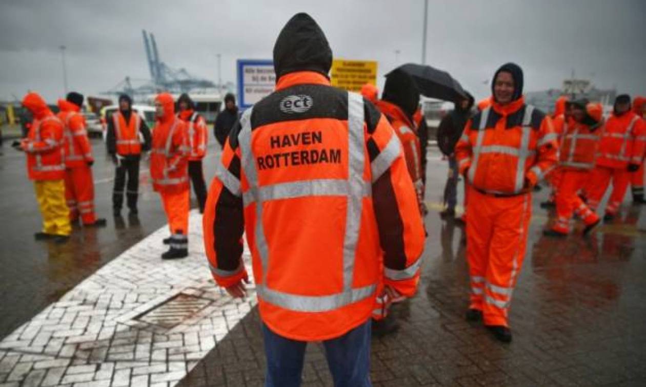 Ολλανδία: Οι λιμενεργάτες στο Ρότερνταμ κήρυξαν την πρώτη απεργία μετά από 13 χρόνια