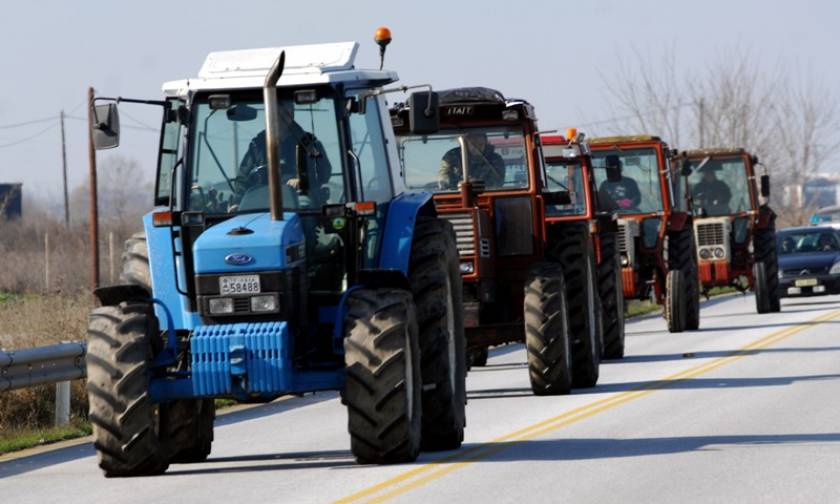 Νέο ασφαλιστικό: Οι αγρότες ετοιμάζουν τα τρακτερ με σύνθημα: «Έξοδος στην Εθνική»!