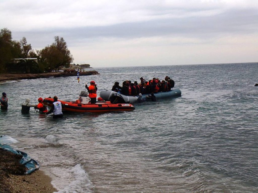 Παραμένουν σημαντικές οι προσφυγικές και μεταναστευτικές ροές προς τη Λέσβο