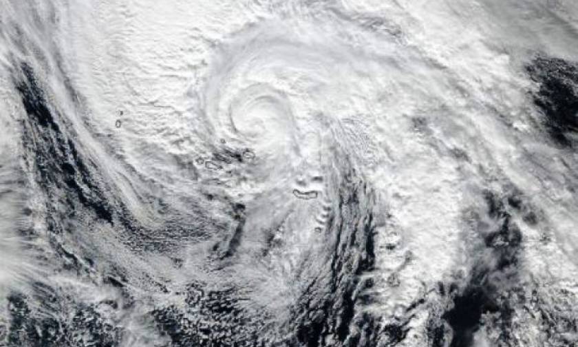 Κακοκαιρία: Πώς θα επηρεάσει τον καιρό σε Ευρώπη και Ελλάδα ο τυφώνας Άλεξ