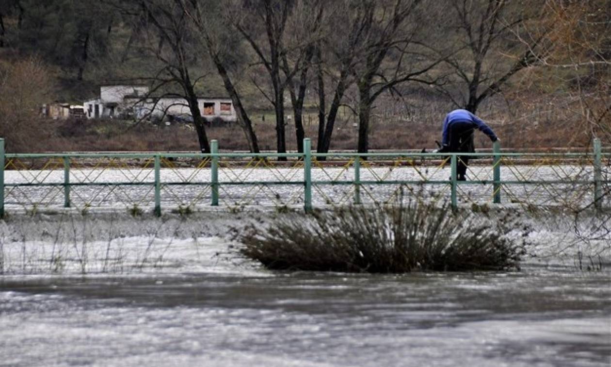 Μυτιλήνη:Προβλήματα από τις ισχυρές βροχοπτώσεις-Υπερχείλισε ο ποταμός