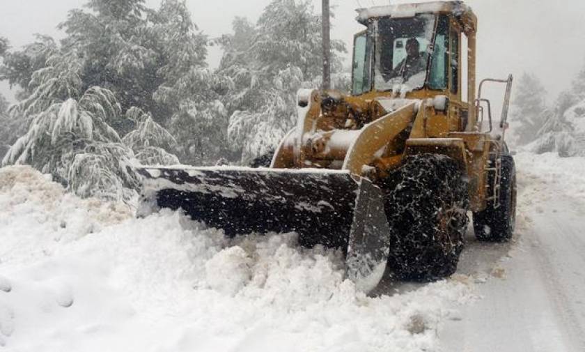 Κακοκαιρία: Ο Big One σαρώνει τη χώρα με χιόνια, πλημμύρες και ένα νεκρό!