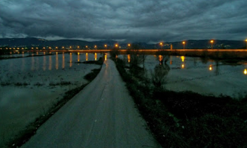 Κακοκαιρία – Ιωάννινα: Πλημμύρισαν κεντρικοί δρόμοι (pics+vid)