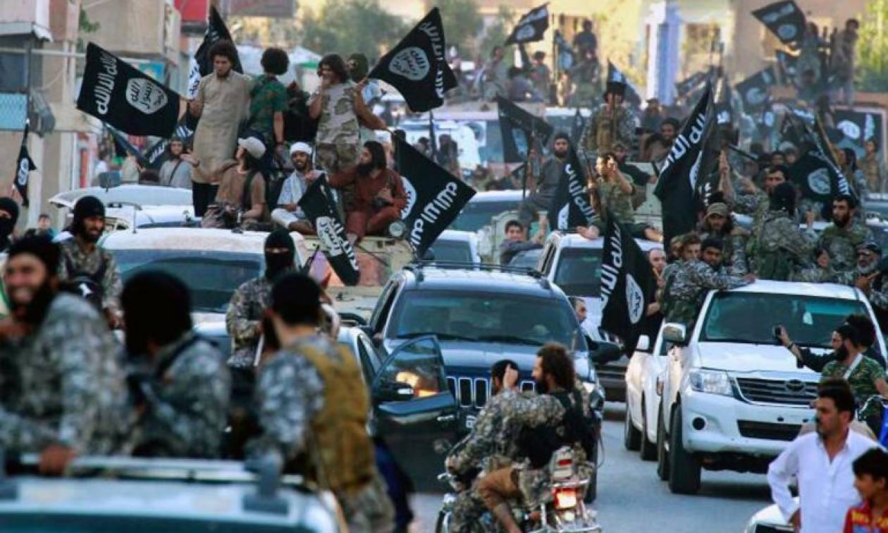 «Ψαλίδι» στους μισθούς των μαχητών του αποφάσισε το Ισλαμικό Κράτος